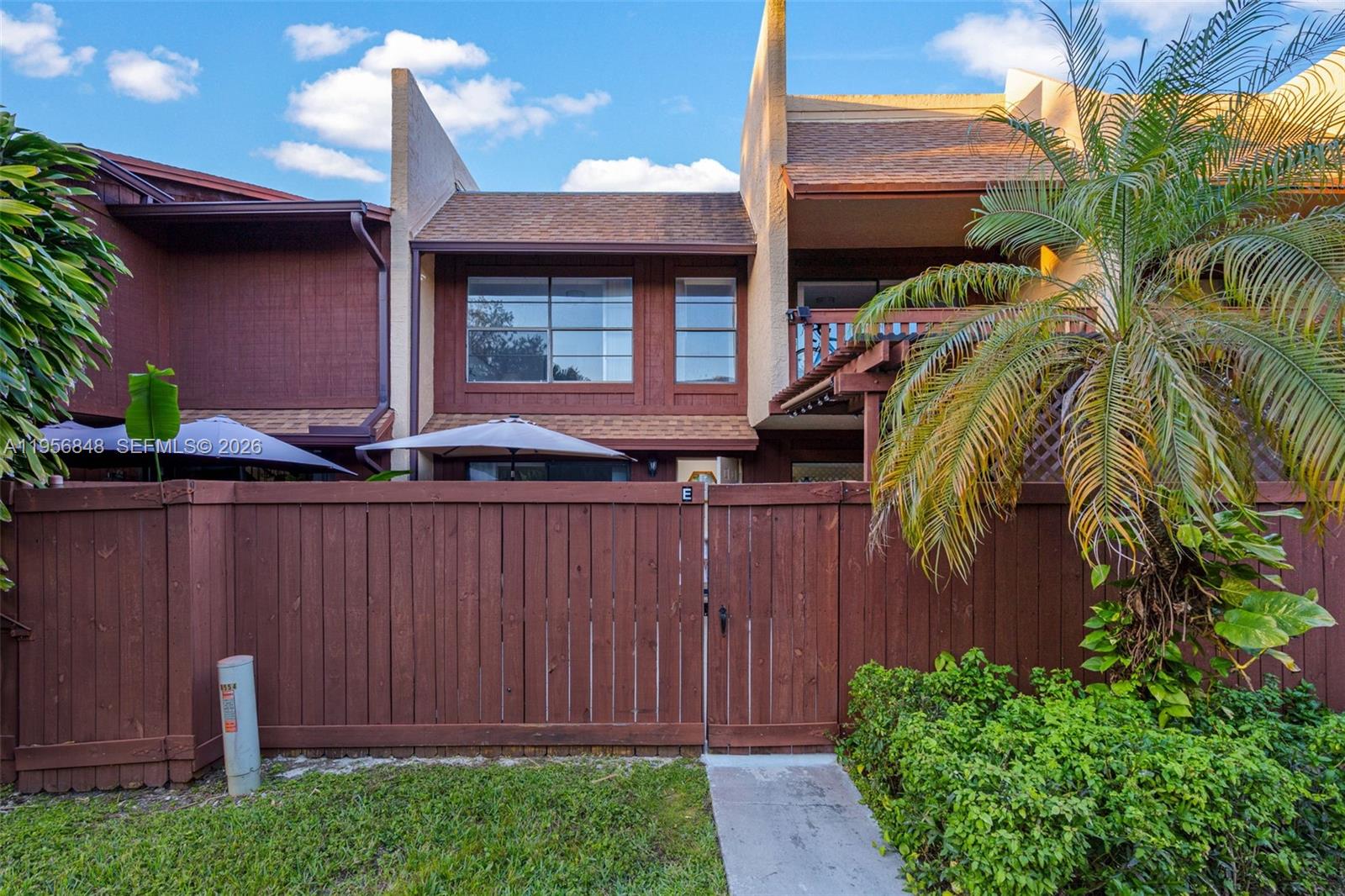 6554 Southwest 114th Place, Unit E74 Miami, FL 33173 - Photo 2 of 51