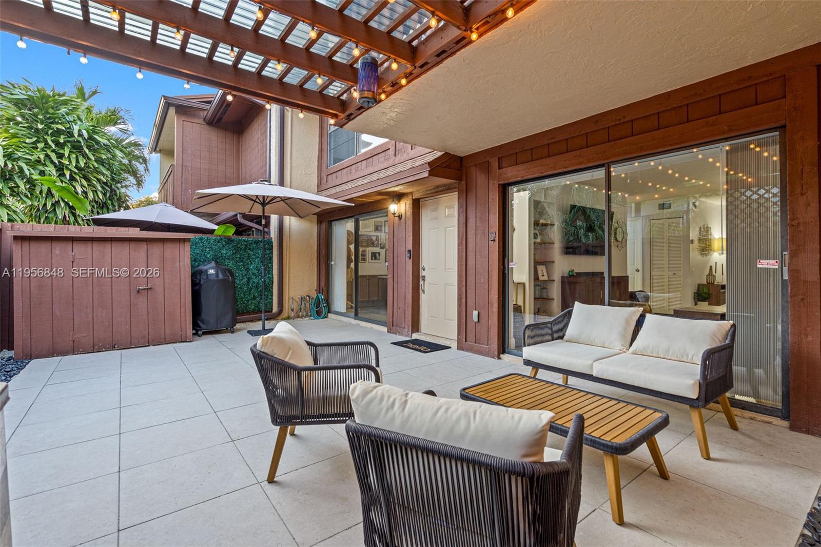 6554 Southwest 114th Place, Unit E74 Miami, FL 33173 - Photo 5 of 51 Morning coffee and evening conversations...