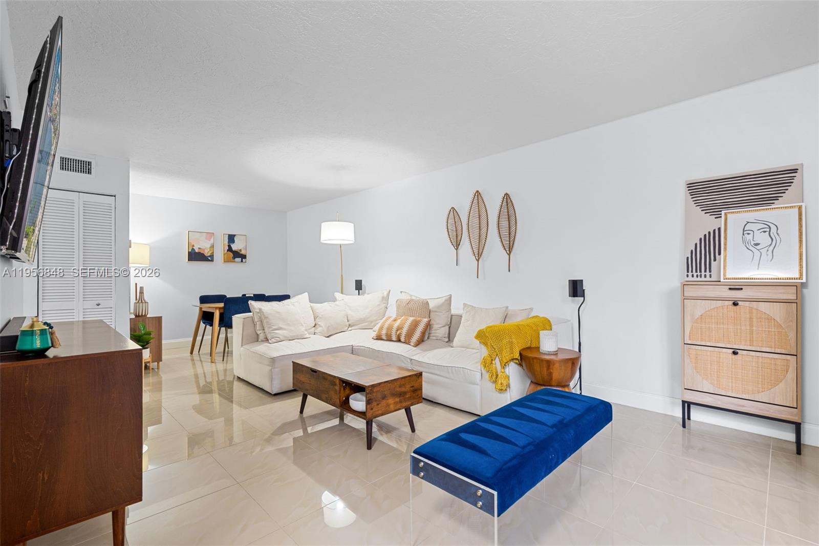 6554 Southwest 114th Place, Unit E74 Miami, FL 33173 - Photo 9 of 51 Sleek elegance