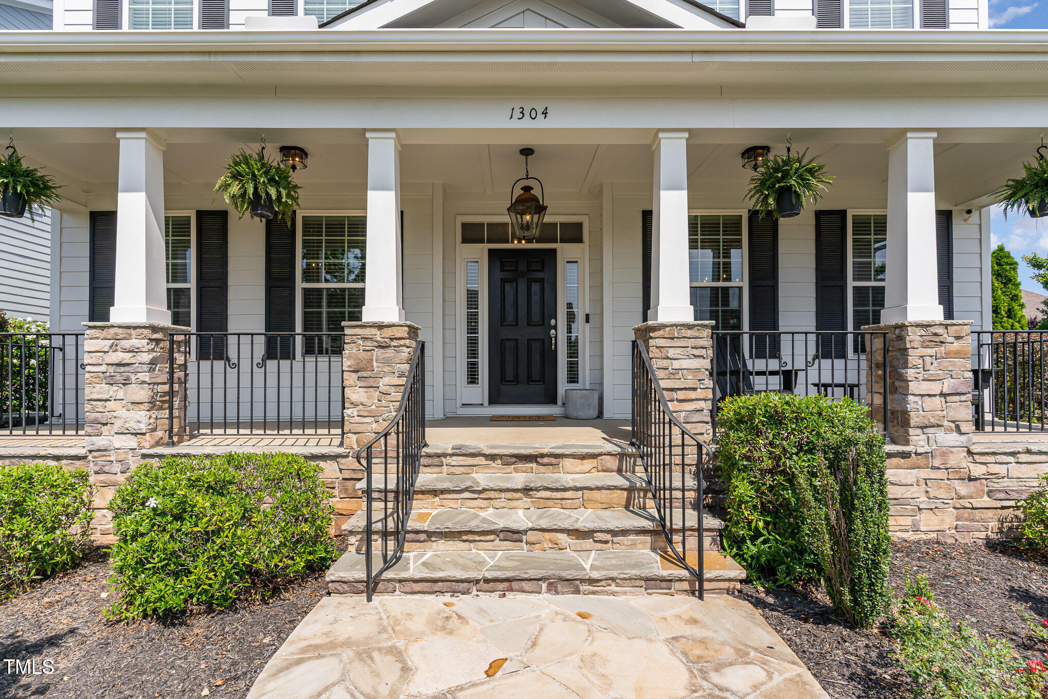 SLATE STONE ENTRY