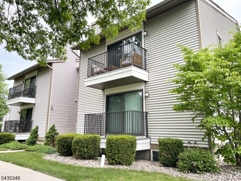 18 Sam Bonnell Drive Clinton, NJ 08809 - Photo 22 of 25