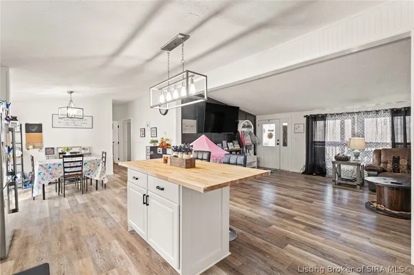 $279,900 | 465 South Whiskey Run Ranch Road, Milltown, IN 47145