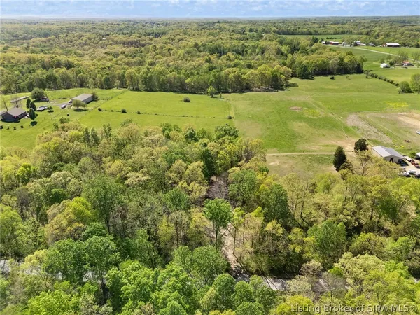 $274,900 | 465 South Whiskey Run Ranch Road, Milltown, IN 47145