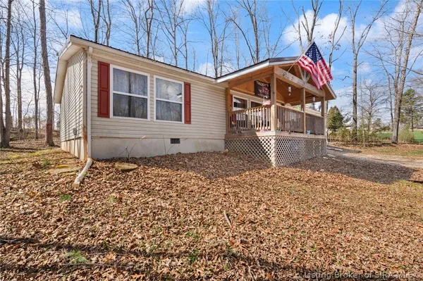$279,900 | 465 South Whiskey Run Ranch Road, Milltown, IN 47145