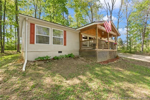 $274,900 | 465 South Whiskey Run Ranch Road, Milltown, IN 47145
