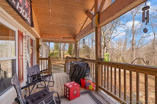 $279,900 | 465 South Whiskey Run Ranch Road, Milltown, IN 47145