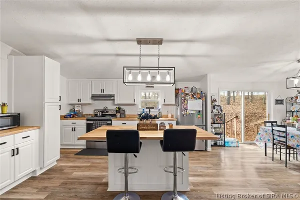 $279,900 | 465 South Whiskey Run Ranch Road, Milltown, IN 47145