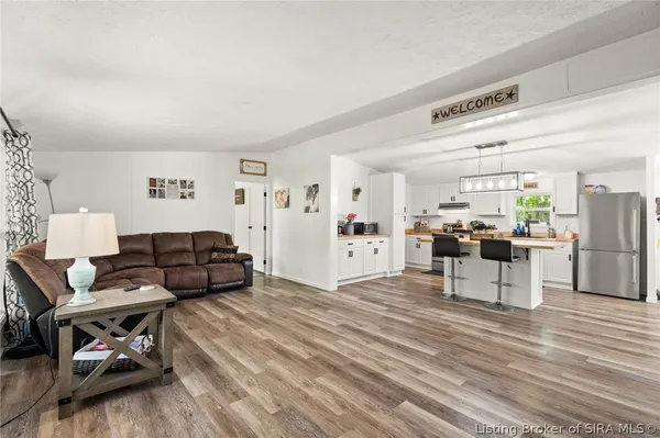 $274,900 | 465 South Whiskey Run Ranch Road, Milltown, IN 47145