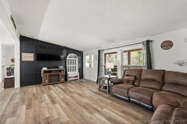 $274,900 | 465 South Whiskey Run Ranch Road, Milltown, IN 47145