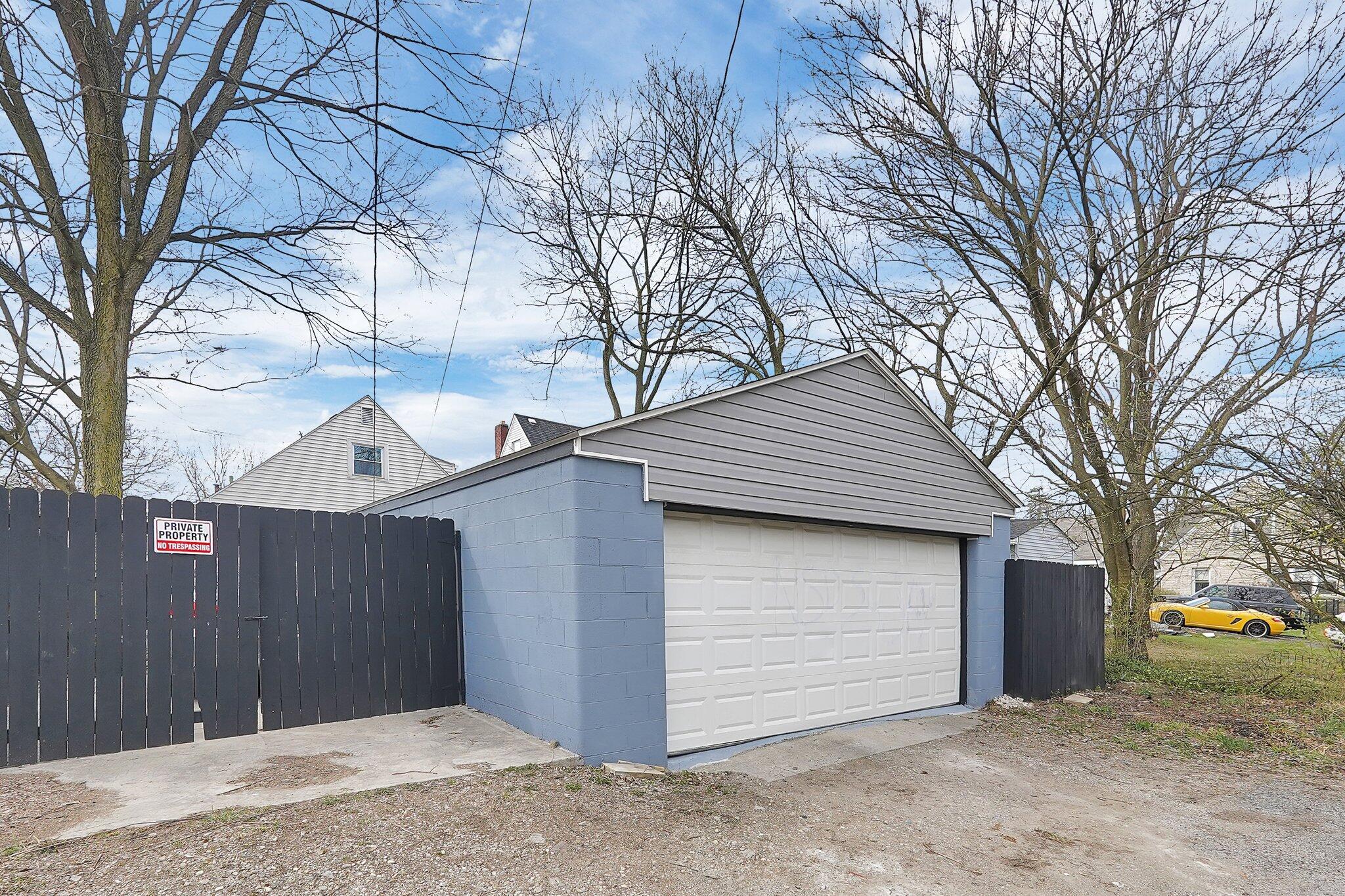 1540 East Weber Road Columbus, OH 43224 - Photo 27 of 28 garage accessed from alley (dead end)