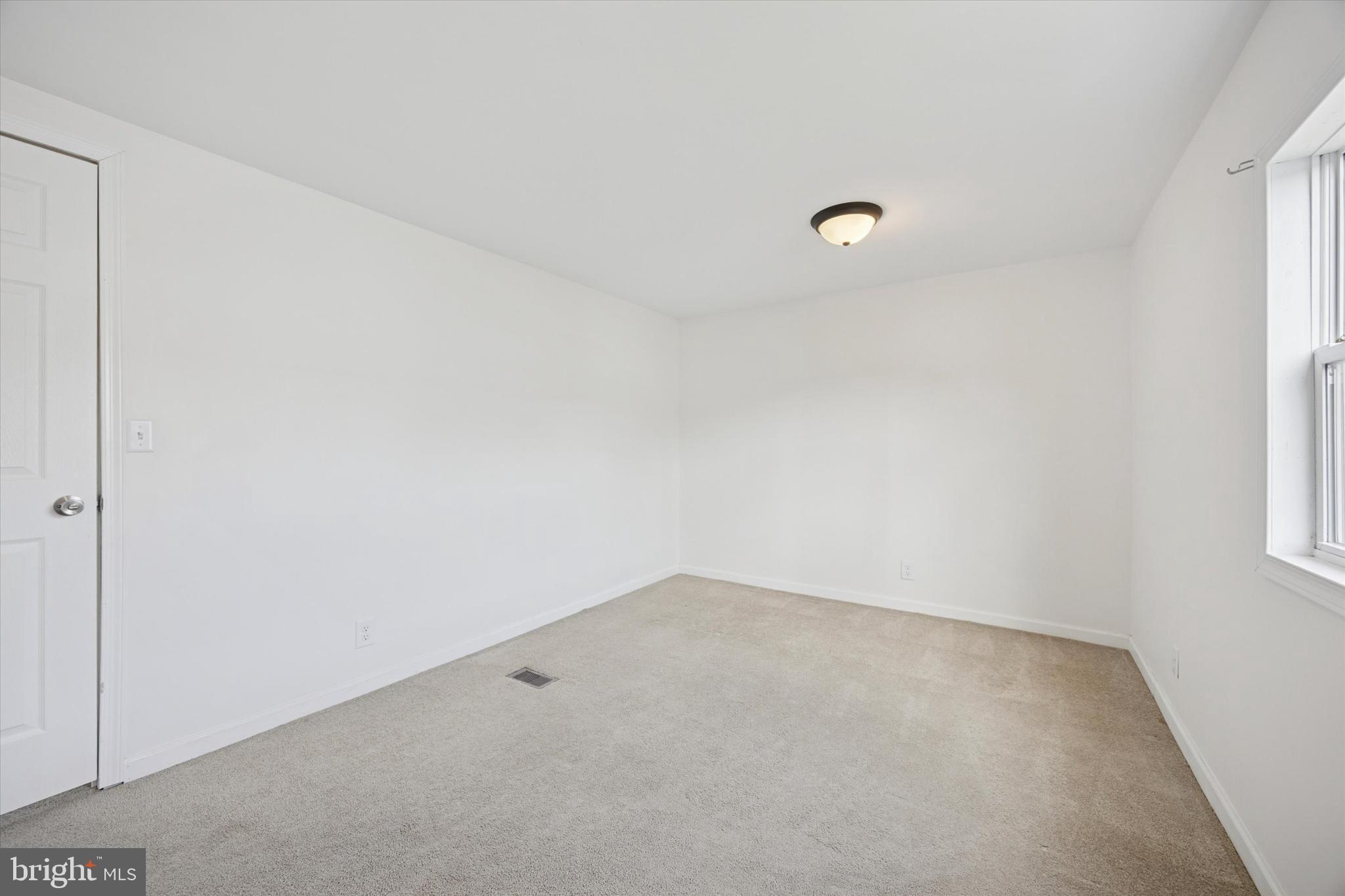 326 Delta Road Wilmington, DE 19810 - Photo 11 of 17 a view of an empty room