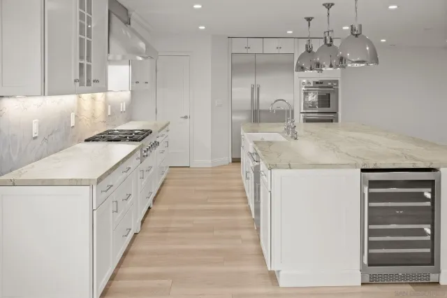 $8,975 | 8590 Cliffridge Avenue, La Jolla, CA 92037