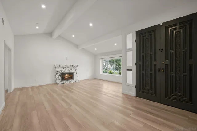 $8,975 | 8590 Cliffridge Avenue, La Jolla, CA 92037