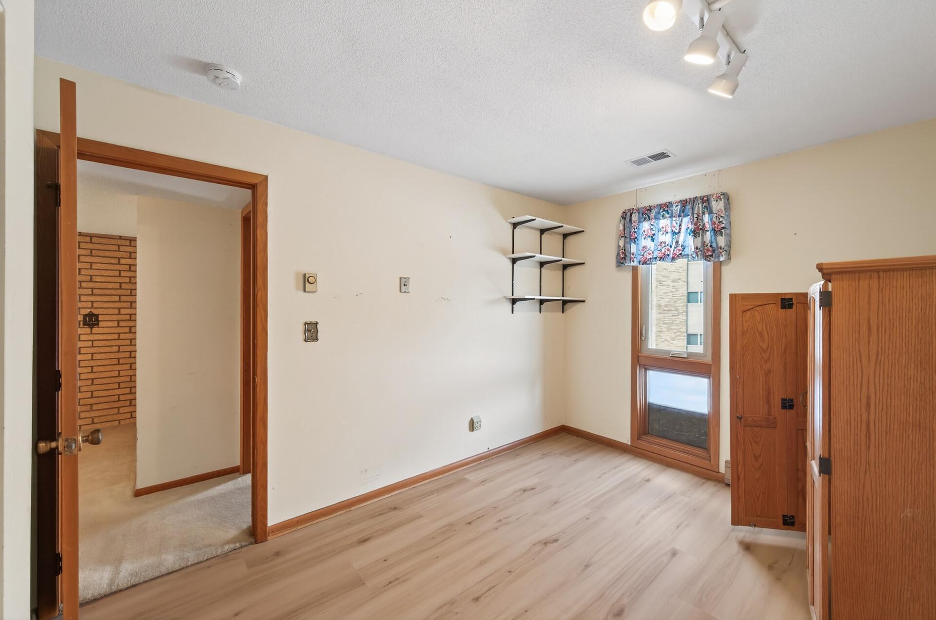 3513 37th Avenue Northeast St. Anthony, MN 55421 - Photo 22 of 37