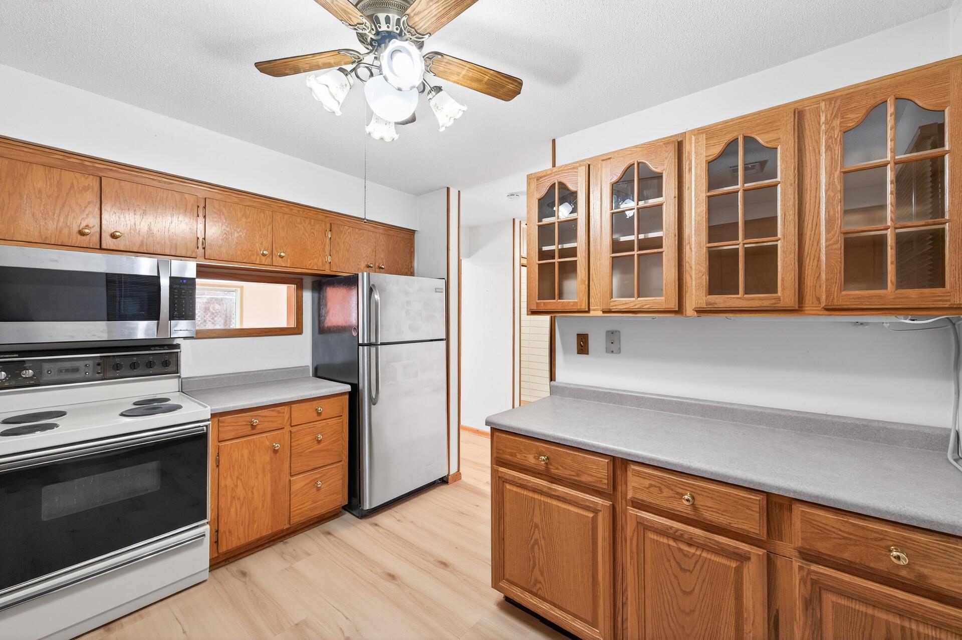 3513 37th Avenue Northeast St. Anthony, MN 55421 - Photo 9 of 37