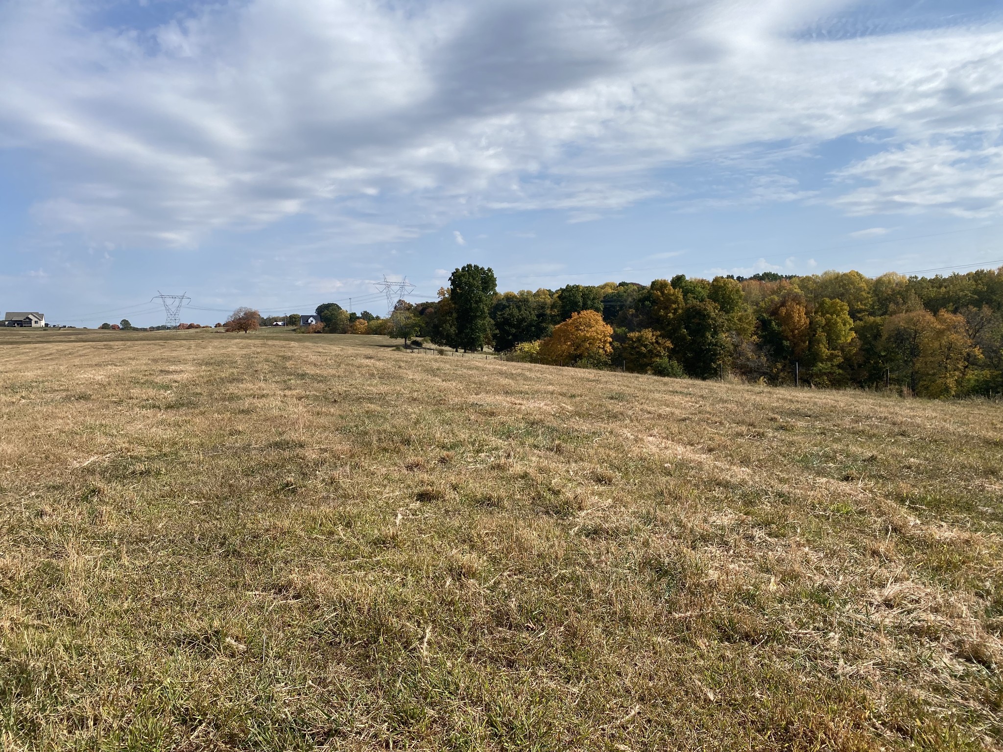 13 Hickory Point Road Clarksville, TN 37043 - Photo 6 of 14 a view of an ocean and beach