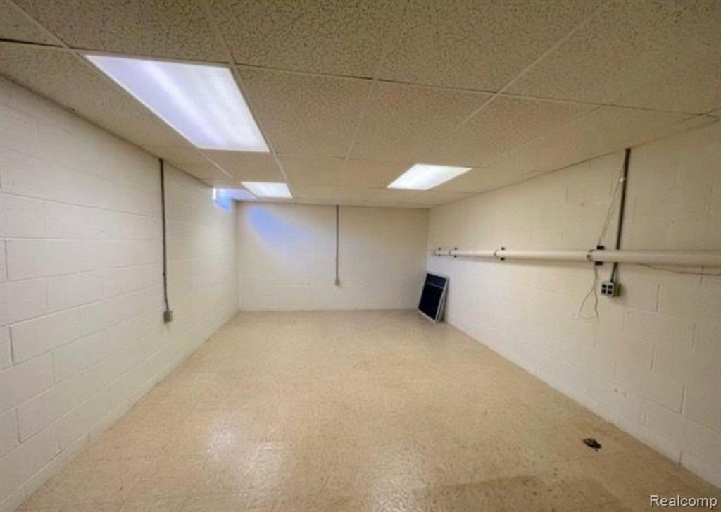 3808 Rochester Road Royal Oak, MI 48073 - Photo 14 of 15