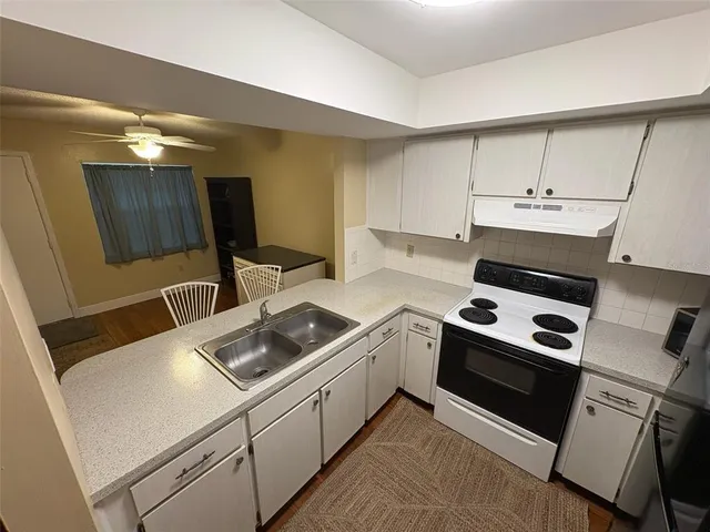 $115,000 | 1250 South Pinellas Avenue, Unit 411, Tarpon Springs, FL 34689