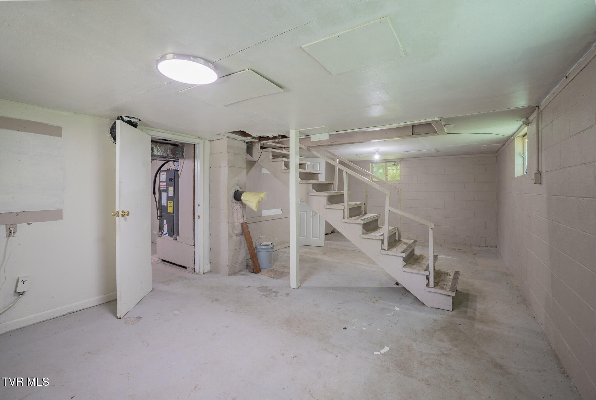 1380 Allison Gap Road Saltville, VA 24370 - Photo 25 of 35 1R9A7174-HDR