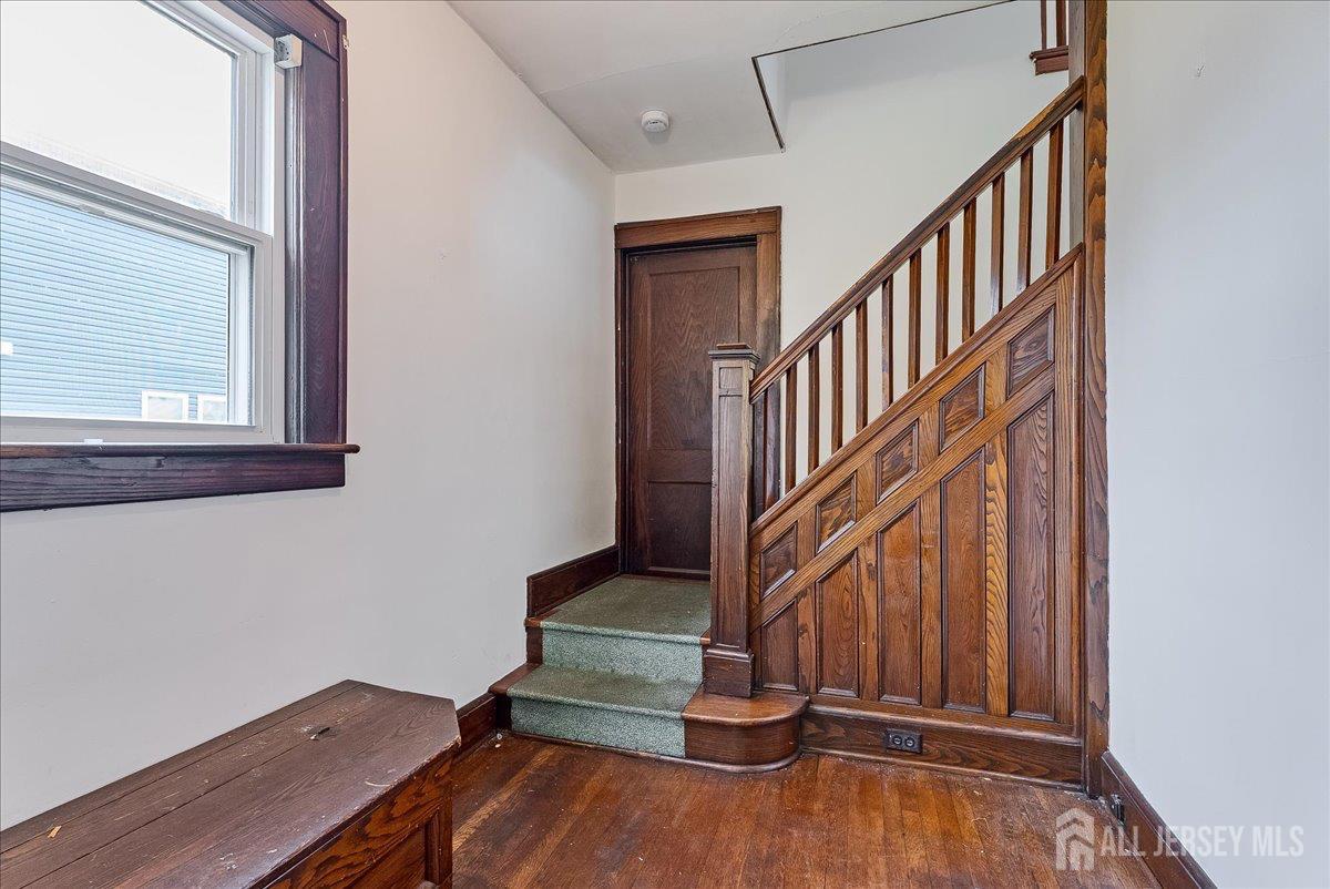 425 New Market Road Piscataway, NJ 08854 - Photo 4 of 14