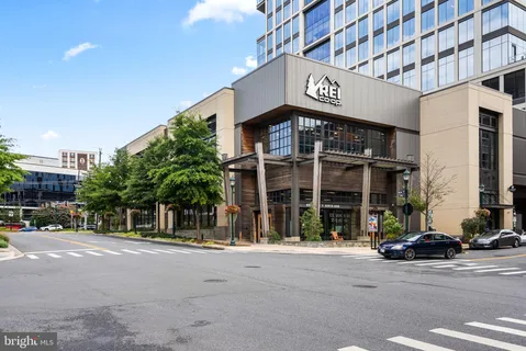 $389,000 | 5750 Bou Avenue, Unit 1106, North Bethesda, MD 20852