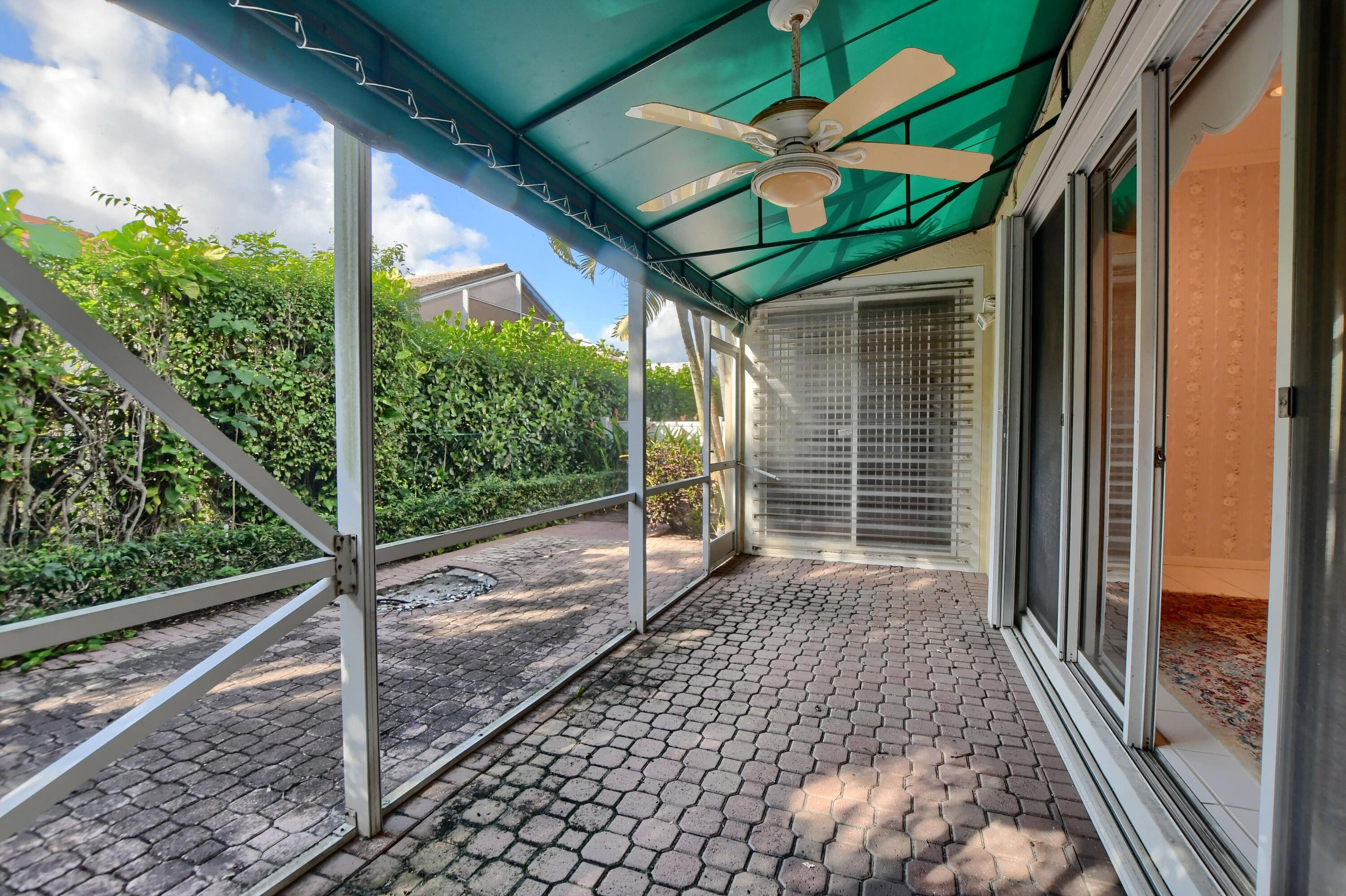 6454 Brava Way Boca Raton, FL 33433 - Photo 29 of 43 32_ebf_6000-hdr(5)