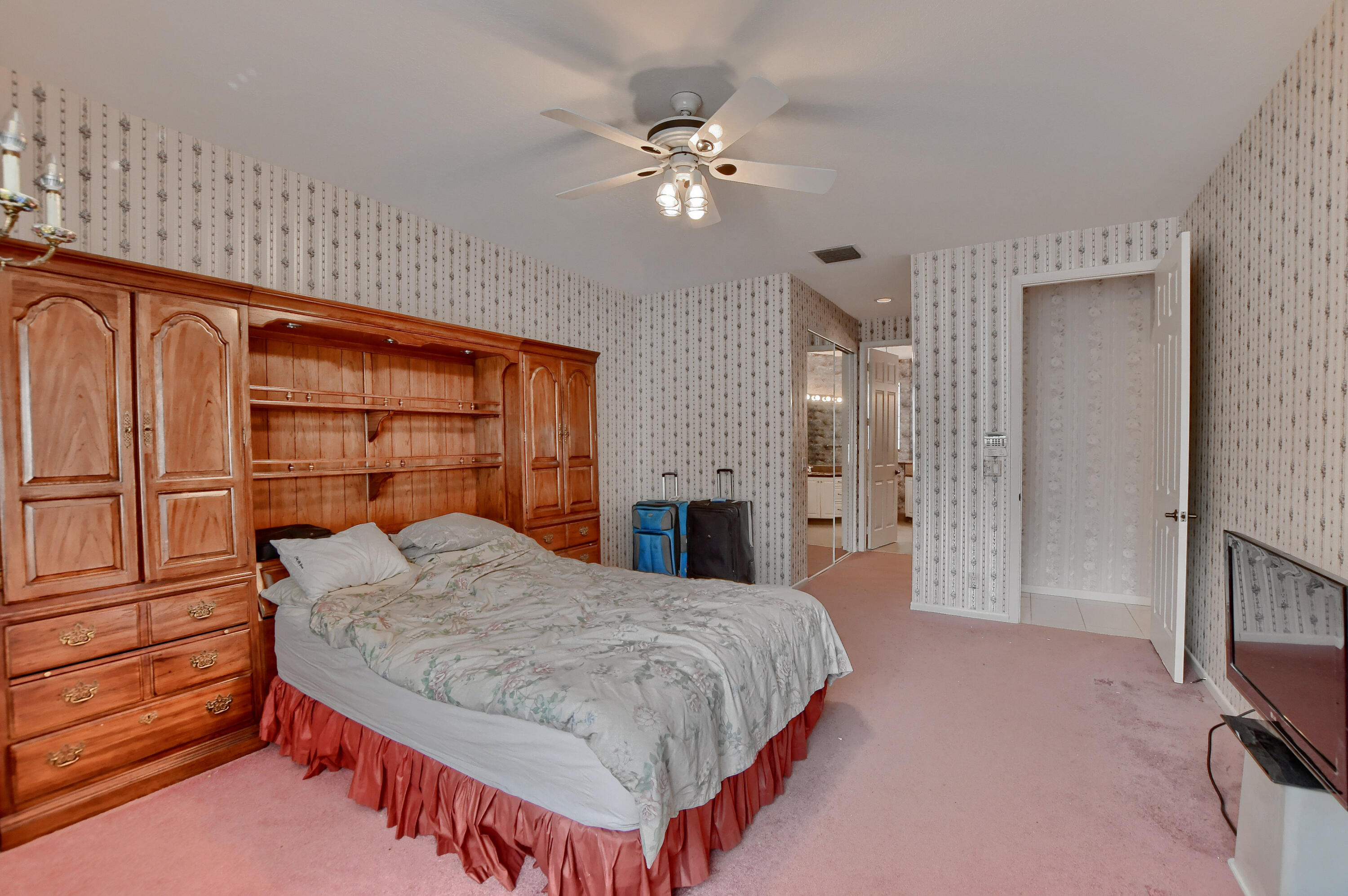 6454 Brava Way Boca Raton, FL 33433 - Photo 10 of 43 24_ebf_5960-hdr(5)