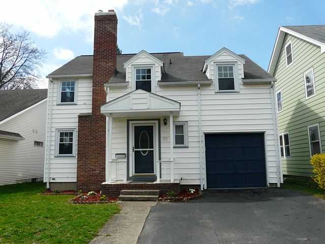 27 Britton Road Rochester, NY 14612 - Photo 1 of 1 Exterior Front