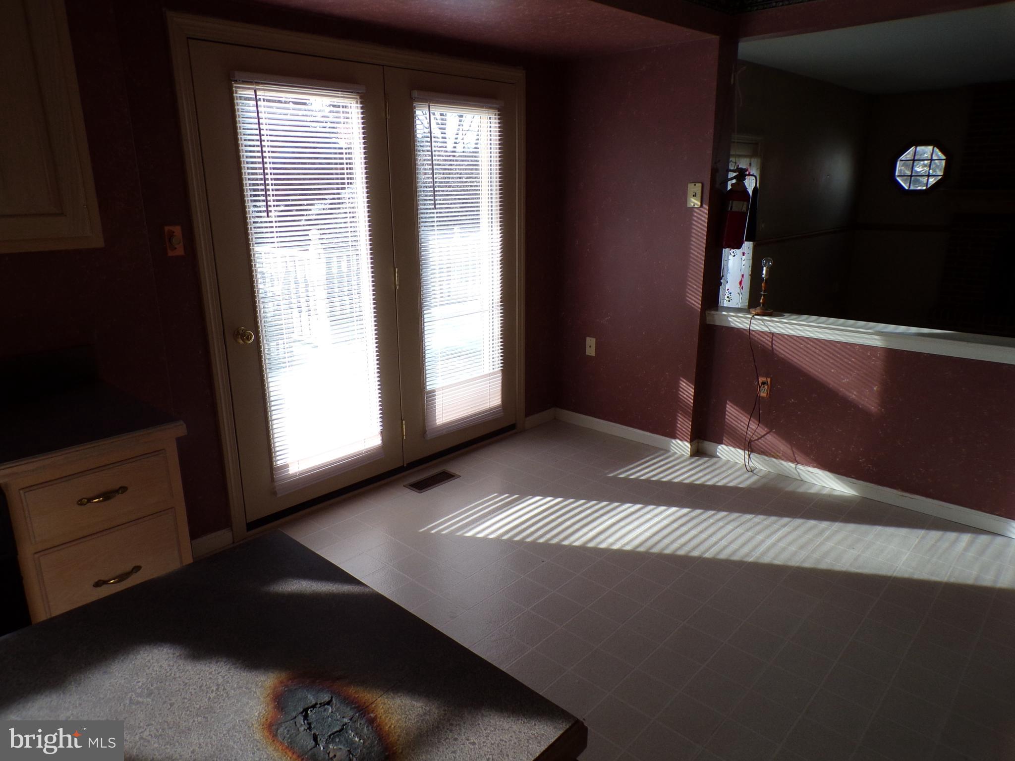 1041 Dallas Road Reading, PA 19605 - Photo 11 of 20 Gallery Image 11