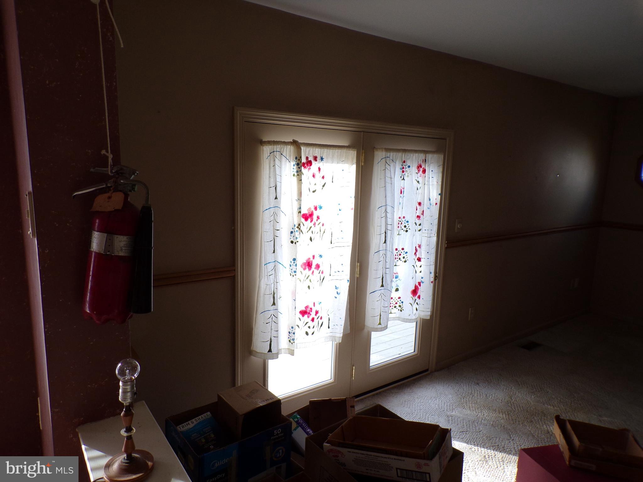 1041 Dallas Road Reading, PA 19605 - Photo 12 of 20 Gallery Image 12