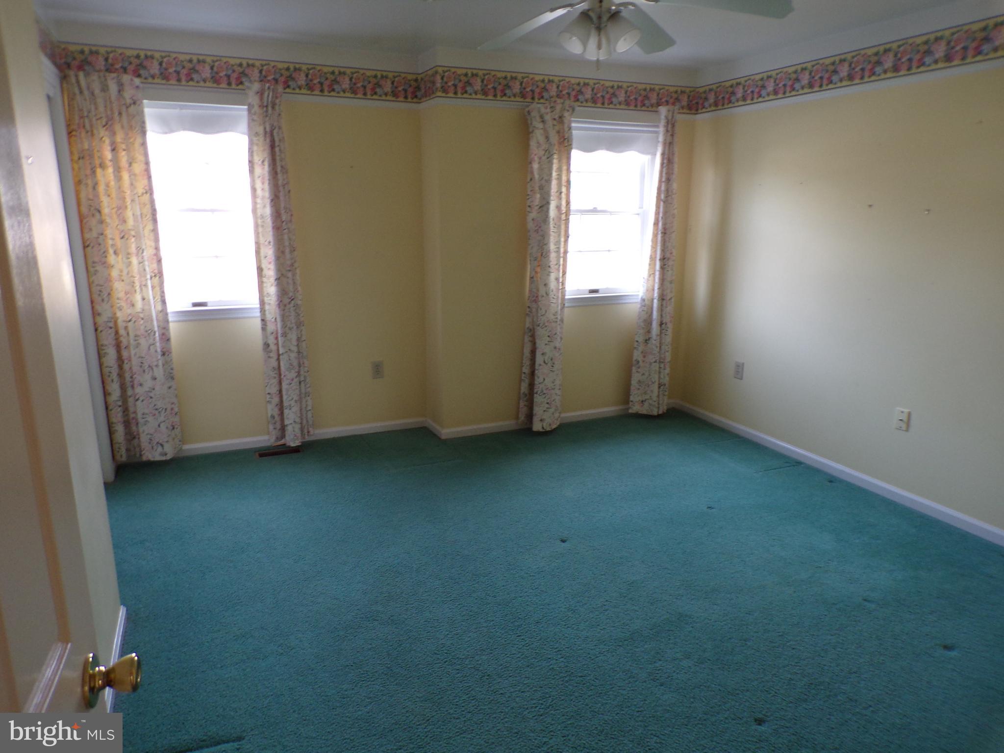 1041 Dallas Road Reading, PA 19605 - Photo 16 of 20 Gallery Image 16
