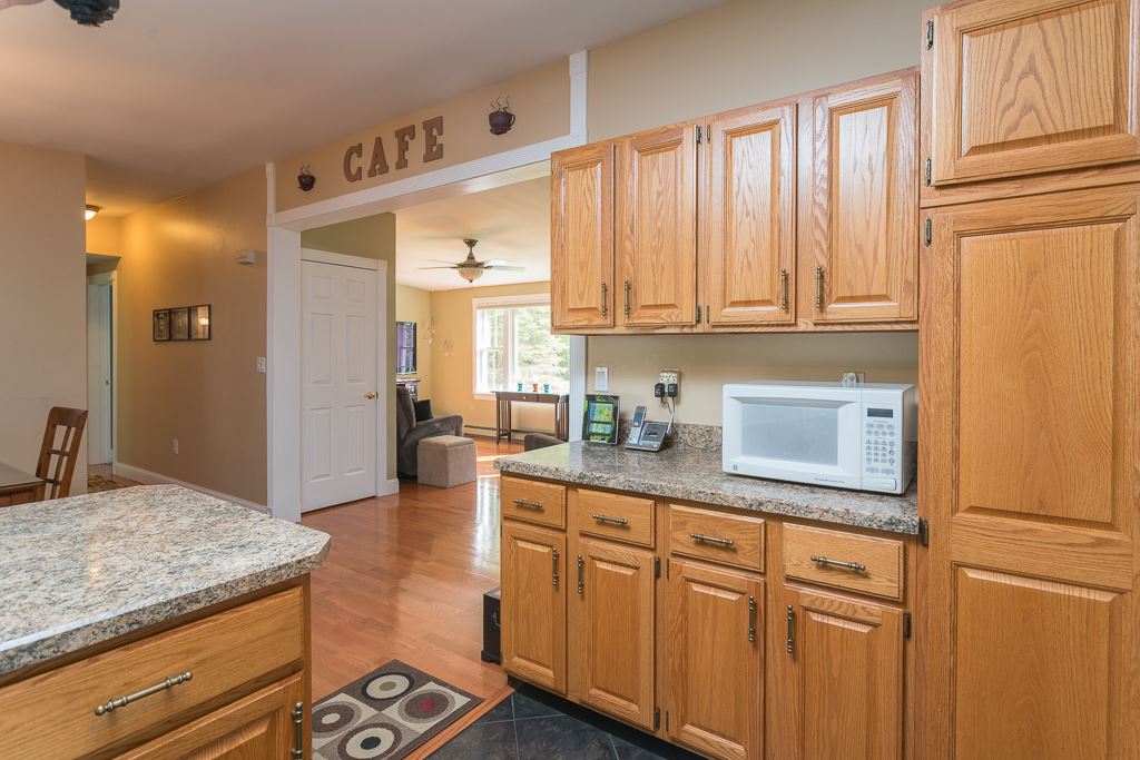 657 4th Range Road Pembroke, NH 03275 - Photo 6 of 35 Gallery Image 6