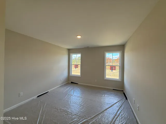 $329,706 | 21 East Emily Gardens Drive, Selma, NC 27576