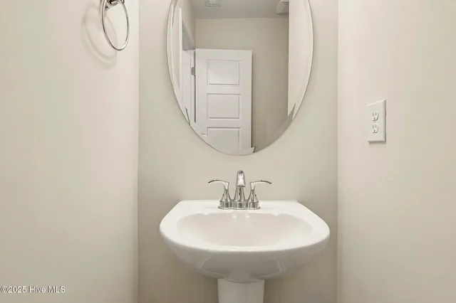 $329,706 | 21 East Emily Gardens Drive, Selma, NC 27576