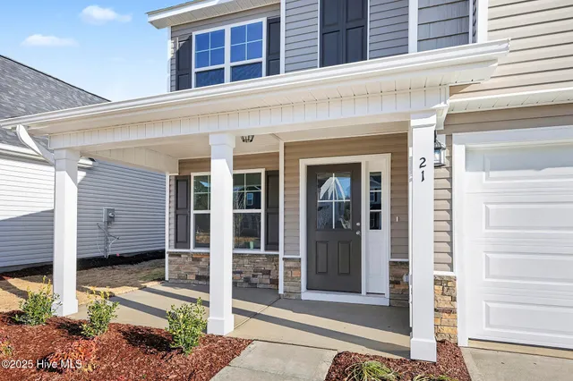 $329,706 | 21 East Emily Gardens Drive, Selma, NC 27576