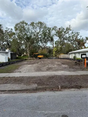 $419,000 | 2321 Hillview Street, Sarasota, FL 34239