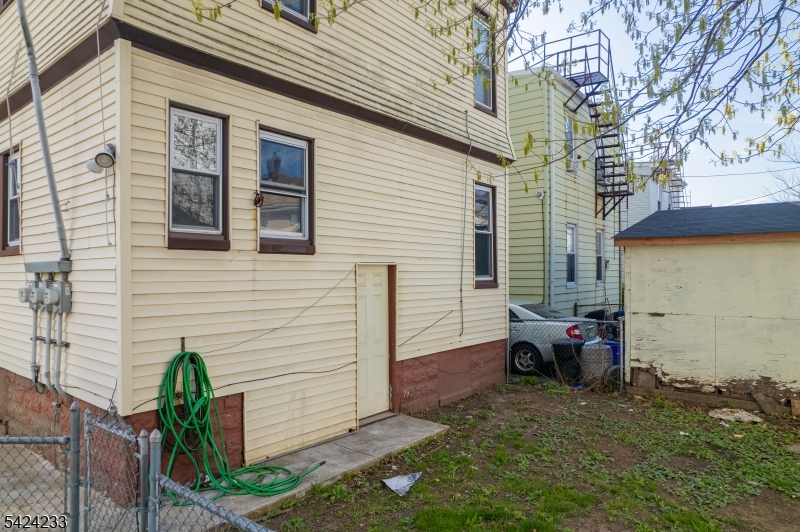 189 Scheerer Avenue Newark, NJ 07112 - Photo 22 of 30 a view of backyard with outdoor seating