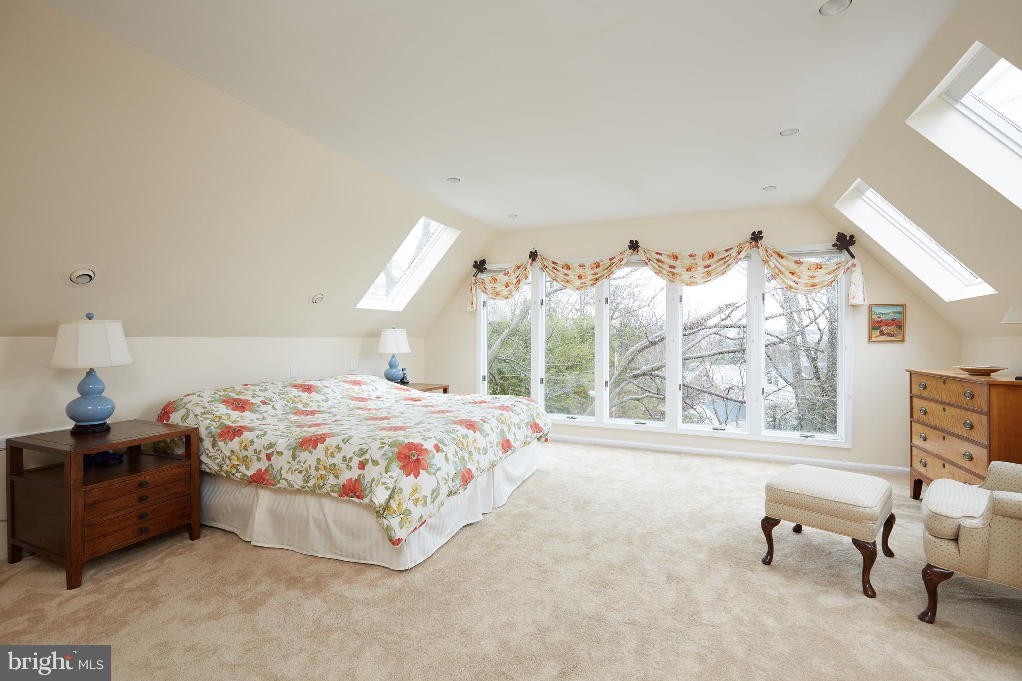 4327 Reno Road Northwest Washington, DC 20008 - Photo 12 of 29 3rd floor master suite - tons of closets!