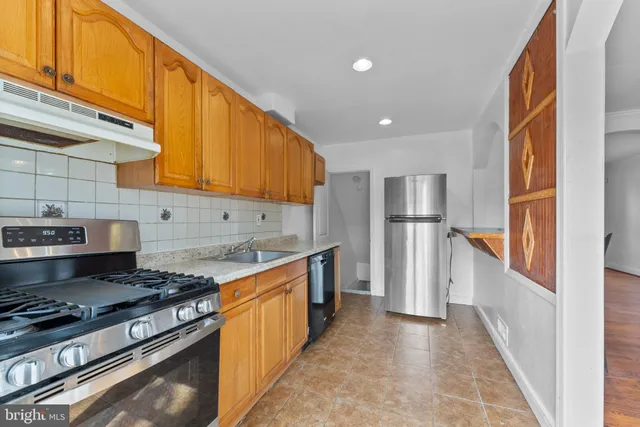 $2,499 | 633 Walker Avenue, Baltimore, MD 21212