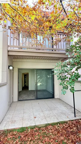 $3,100 | 2101 Shore Line Drive, Unit 265, Alameda, CA 94501
