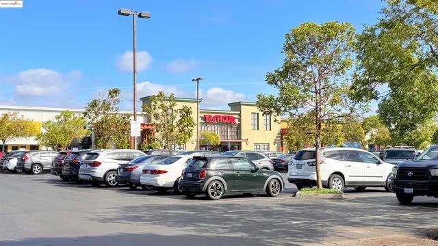 $3,100 | 2101 Shore Line Drive, Unit 265, Alameda, CA 94501