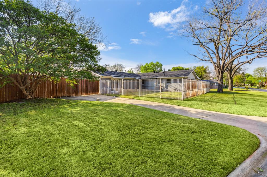 201 Olive Street Hurst, TX 76053 - Photo 35 of 37