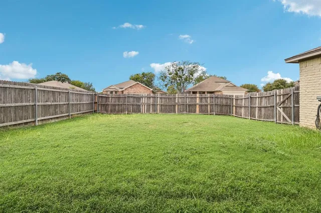 $2,300 | 317 Westgate Drive, Aledo, TX 76008