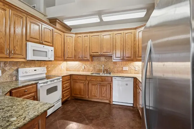 $2,300 | 317 Westgate Drive, Aledo, TX 76008