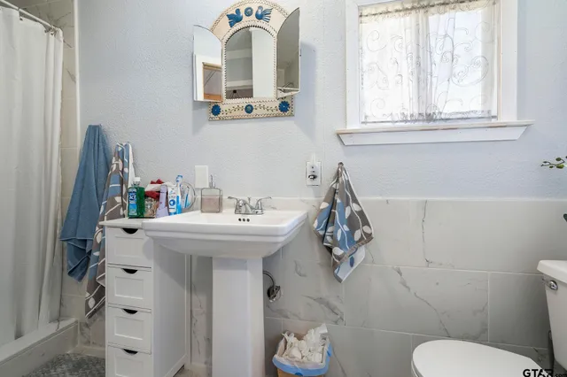 $199,000 | 1405 Franklin Street, Daingerfield, TX 75638