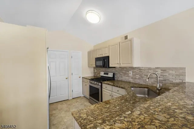 $3,500 | 12 Woodmont Drive, Randolph, NJ 07869