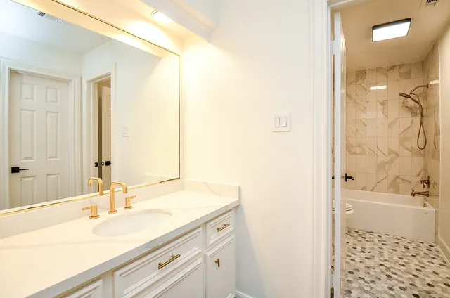 $3,800 | 9655 Longmont Drive, Houston, TX 77063