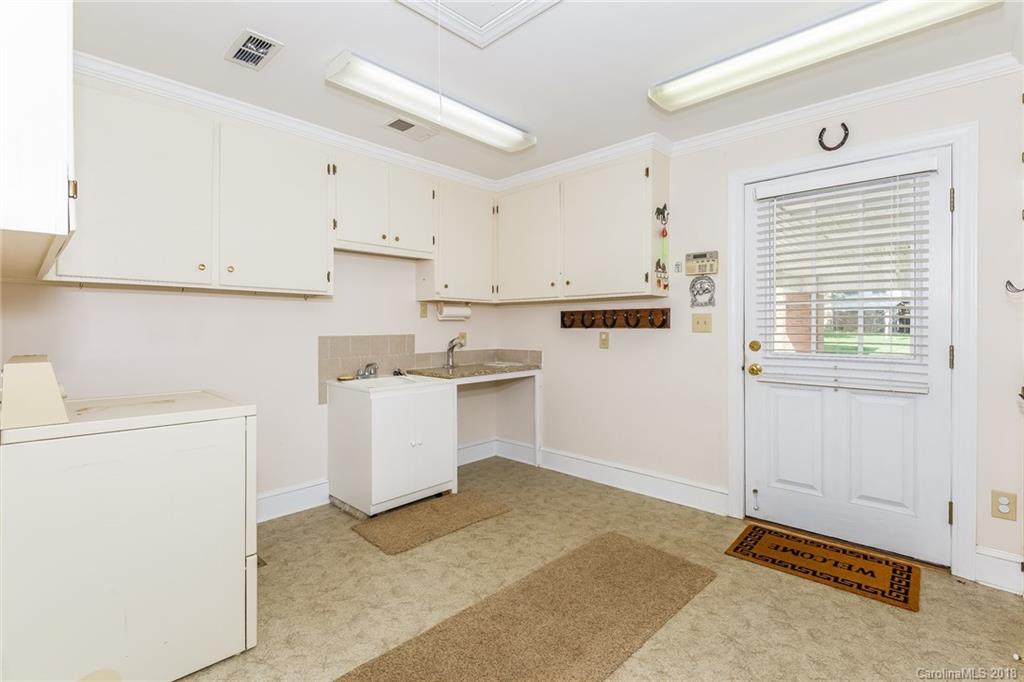 1009 Churchill Road, Unit 8 Davidson, NC 28036 - Photo 26 of 36