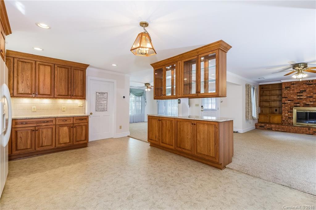 1009 Churchill Road, Unit 8 Davidson, NC 28036 - Photo 6 of 36
