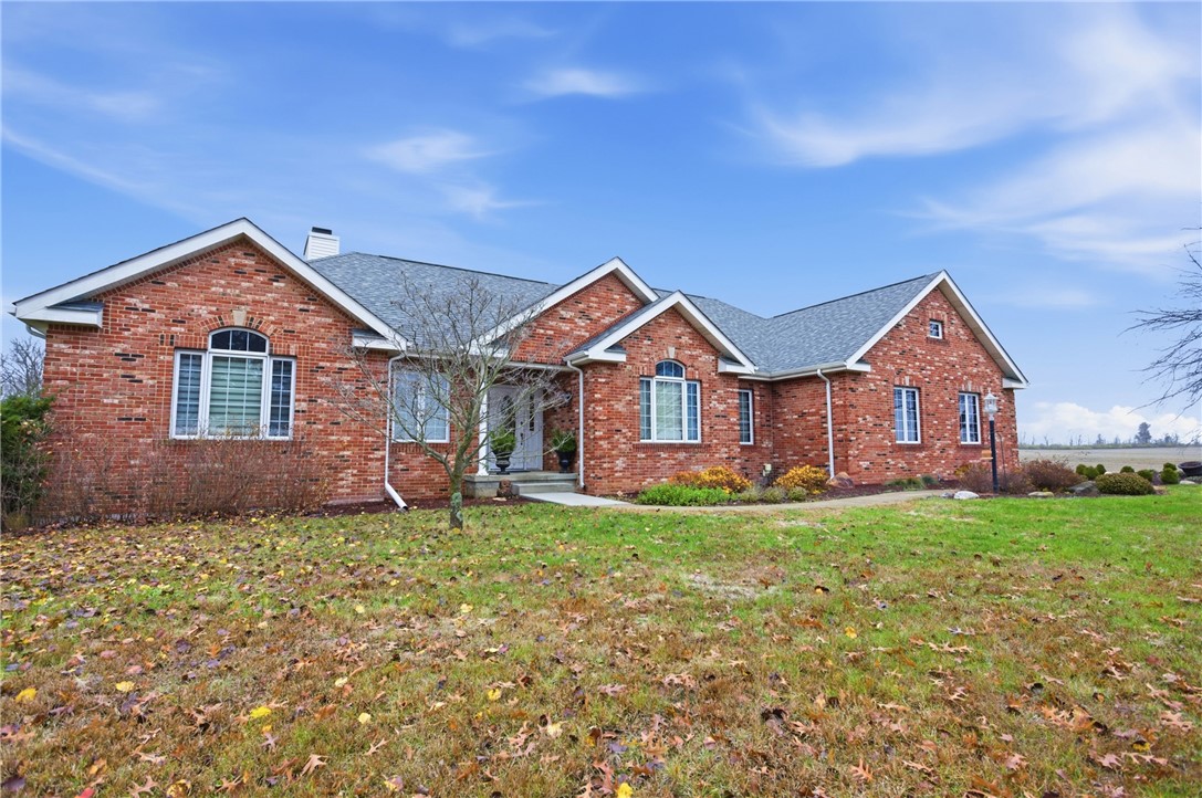 12511 Old State Road Charleston, IL 61920 - Photo 2 of 48